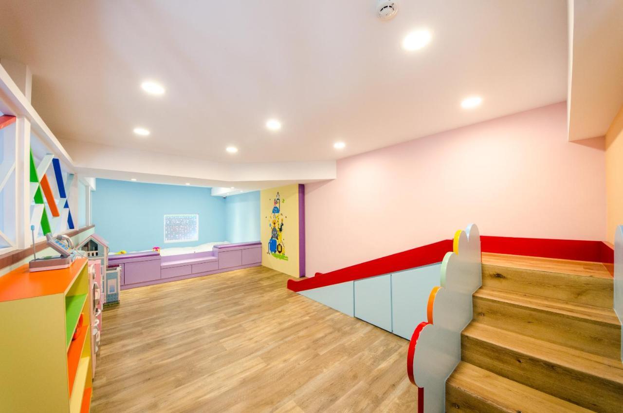 安尼赫時尚旅店 Anich Fashion Inn I 墾丁大街 I 親子遊戲區 I 停車位 Dış mekan fotoğraf